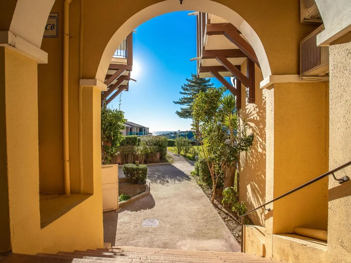 Apartment Village Cap Esterel - Le Hameau-20 By Interhome Saint-Raphaël